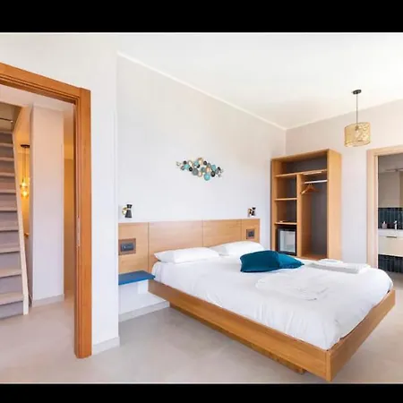 Couette-café Frontemare 4*