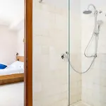 Frontemare Bed and Breakfast 4*