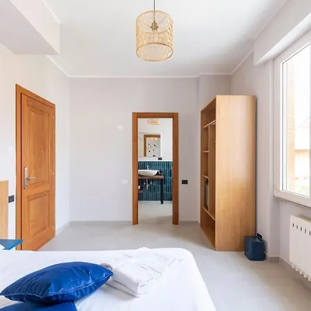 住宿加早餐酒店 Frontemare 福尔米亚