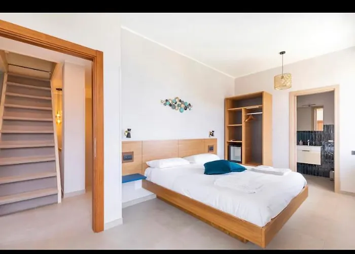 Couette-café Frontemare 4*