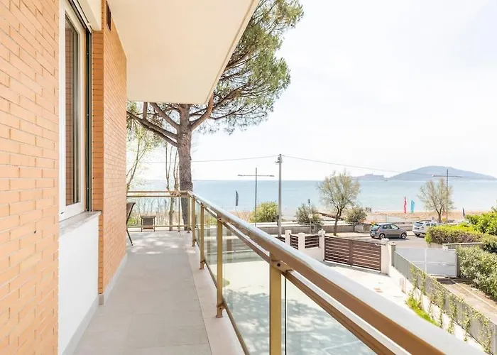 Frontemare Bed and Breakfast 4*